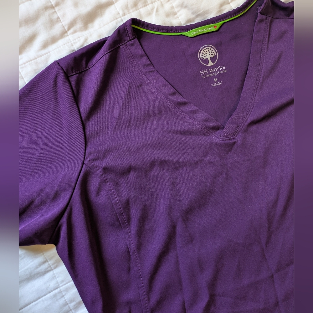 Healing Hands Scrub Set - Purple/Medium - Picture 7 of 8